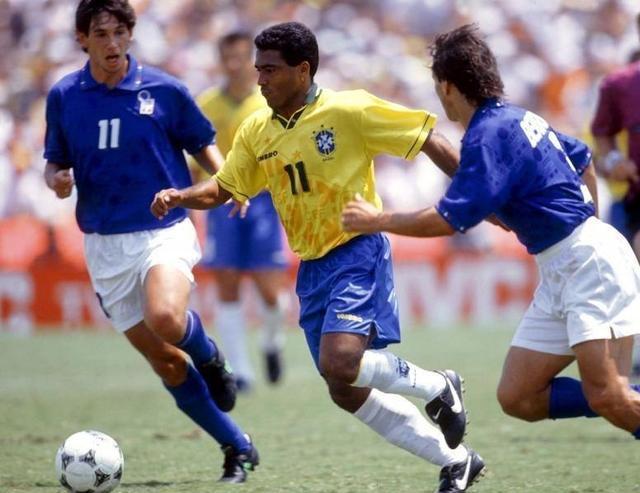 场竞技上的 场竞技上的