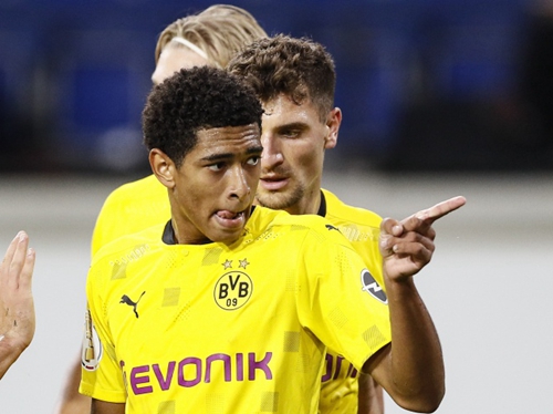 更离不开国 更离不开国