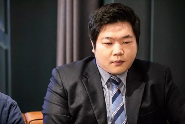 场中占得先 场中占得先